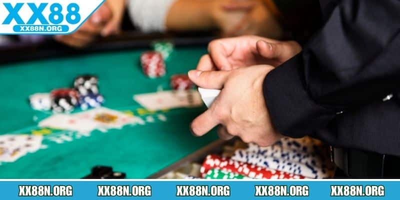 Tiện ích hấp dẫn tạo nên ưa chuộng của sảnh FB live